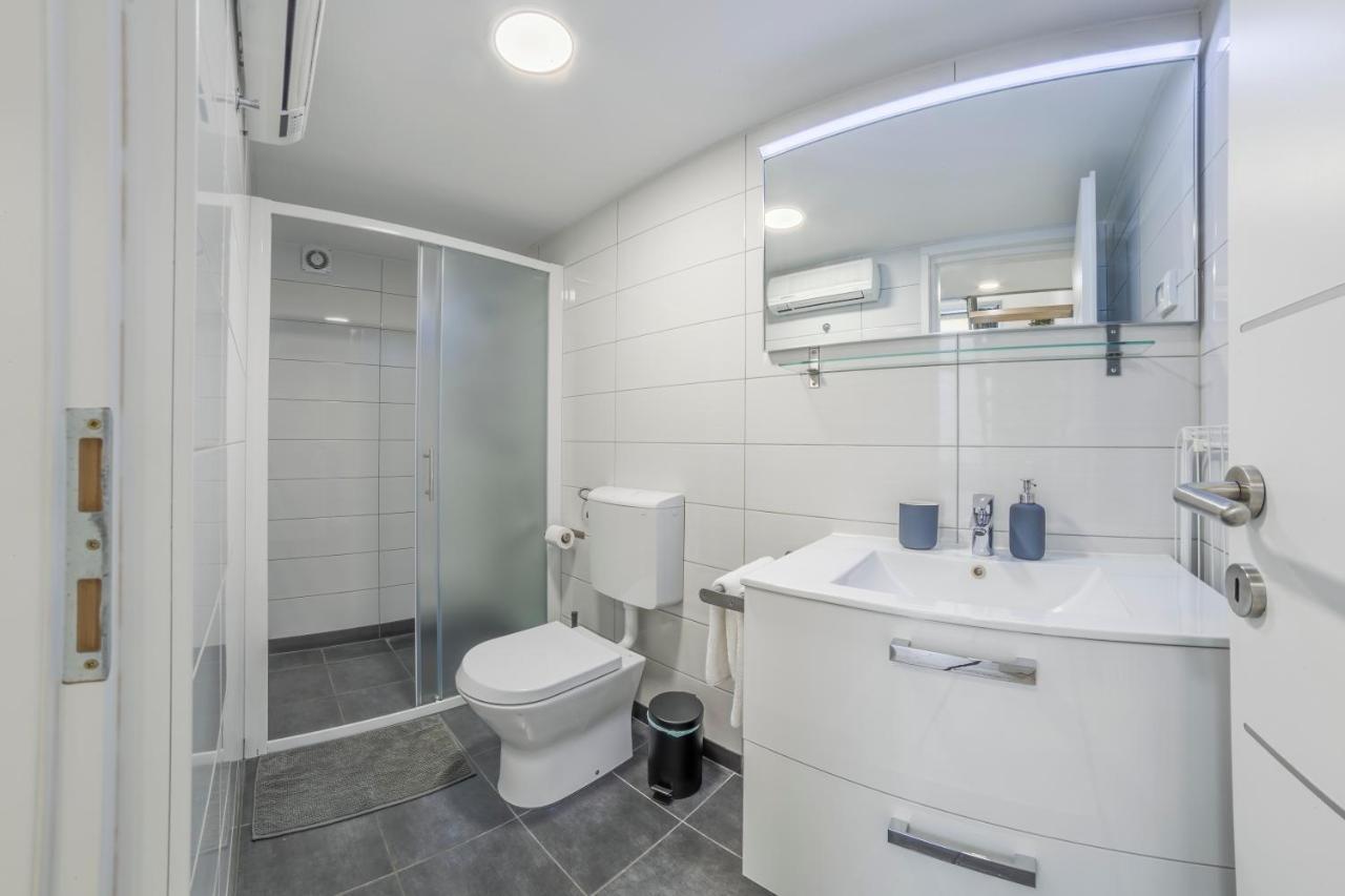 Urban Apartments Pula Exterior photo